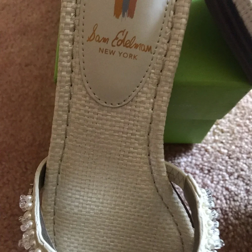 Sam Edelman beautiful flats with bead and pearls - Picture 3 of 15